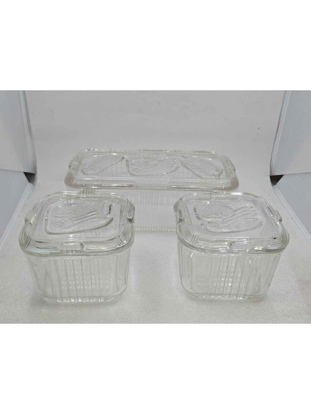 Federal Glass Refrigerator Storage Dish Ribbed Vegtables On Lid Set Of 3 Vintage